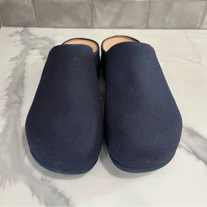NWT Fitflop Shuv Canvas Clogs - Midnight Navy